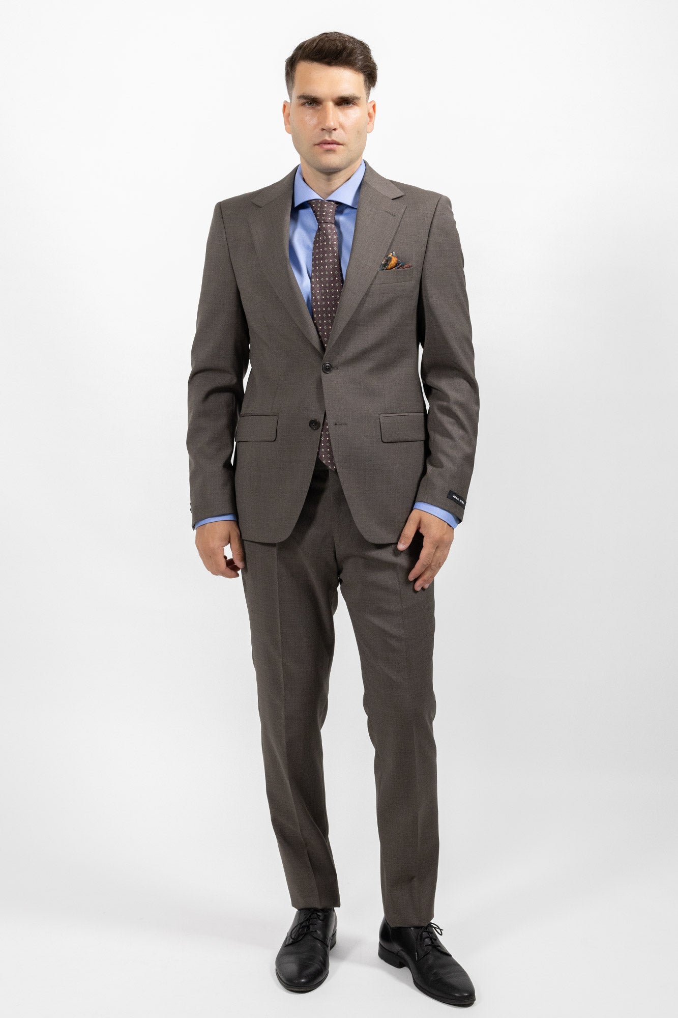 Lombardi Brown . Costum