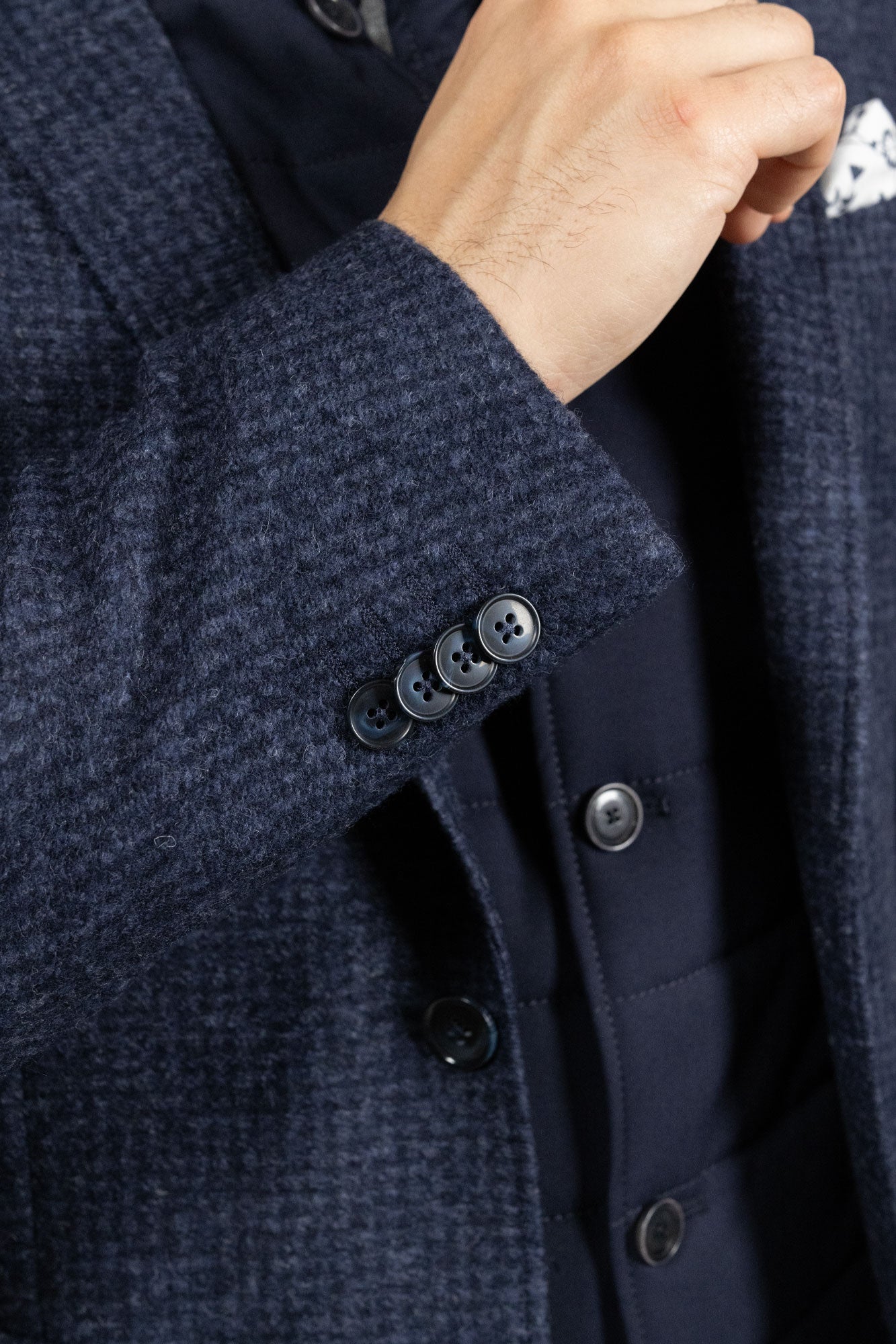 Arno Jersey Navy . Sacou