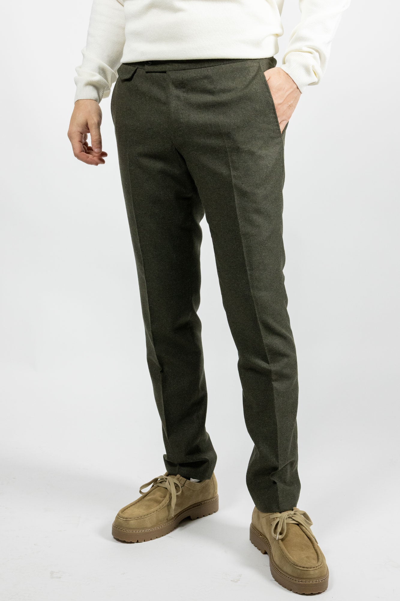 Antonio Green . Pantalon