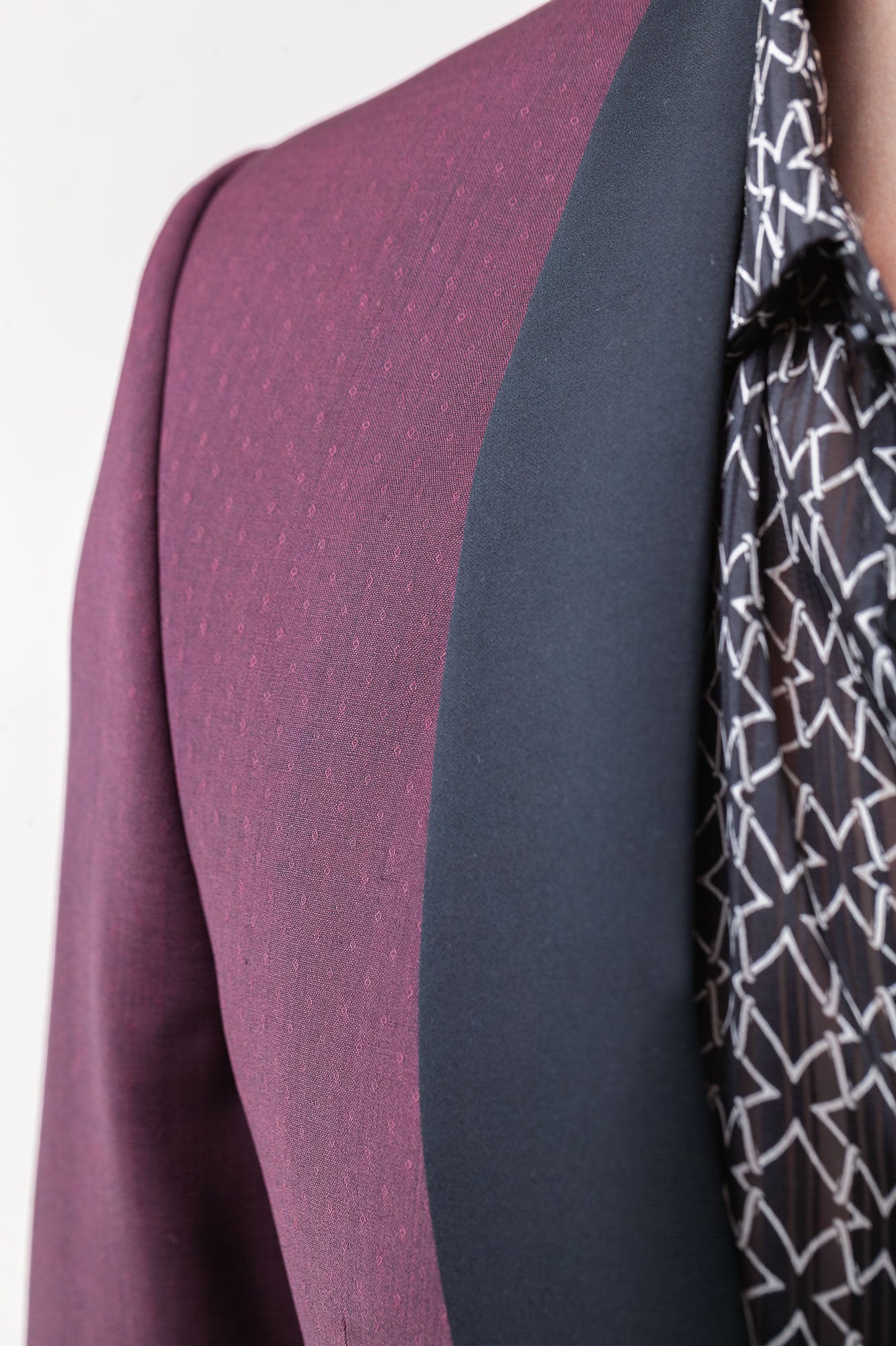 Jason Persian . Sacou