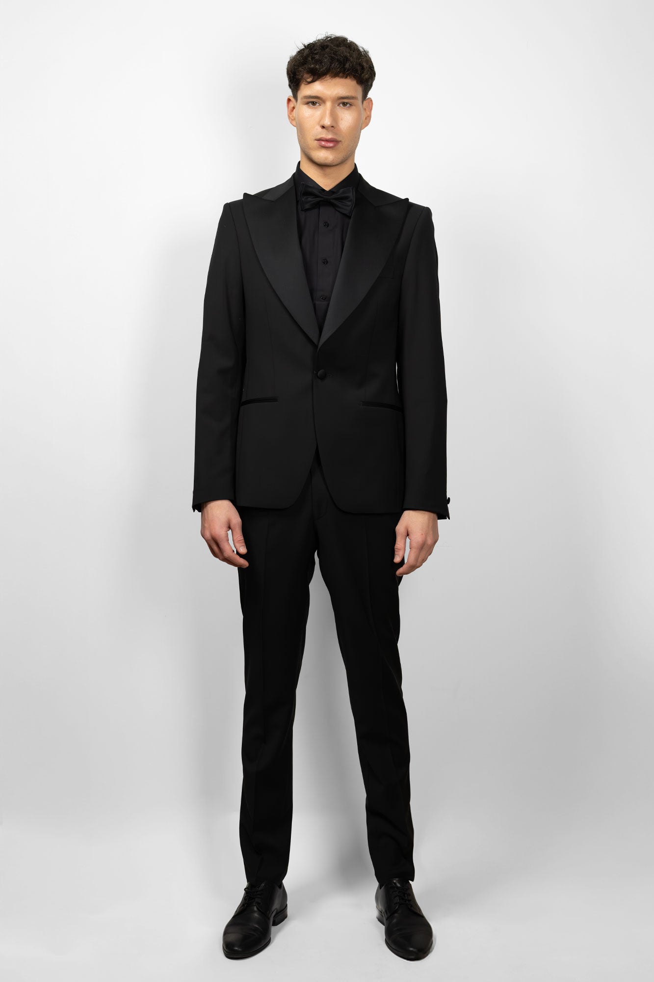 Sorrento Leonard . Costum