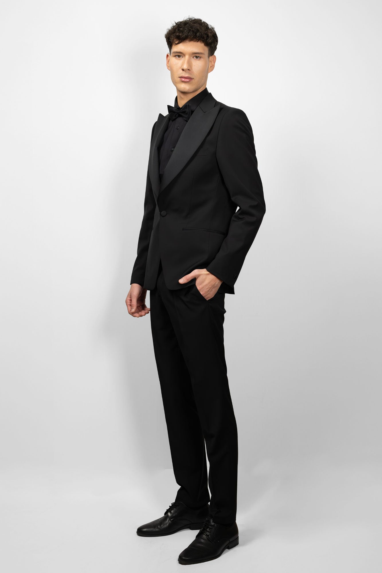 Sorrento Leonard . Costum