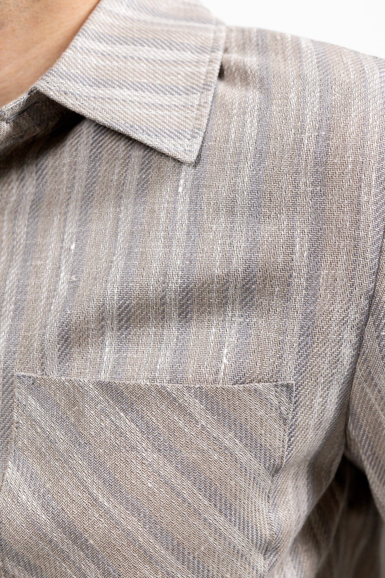Overshirt stripe beige. Sacou