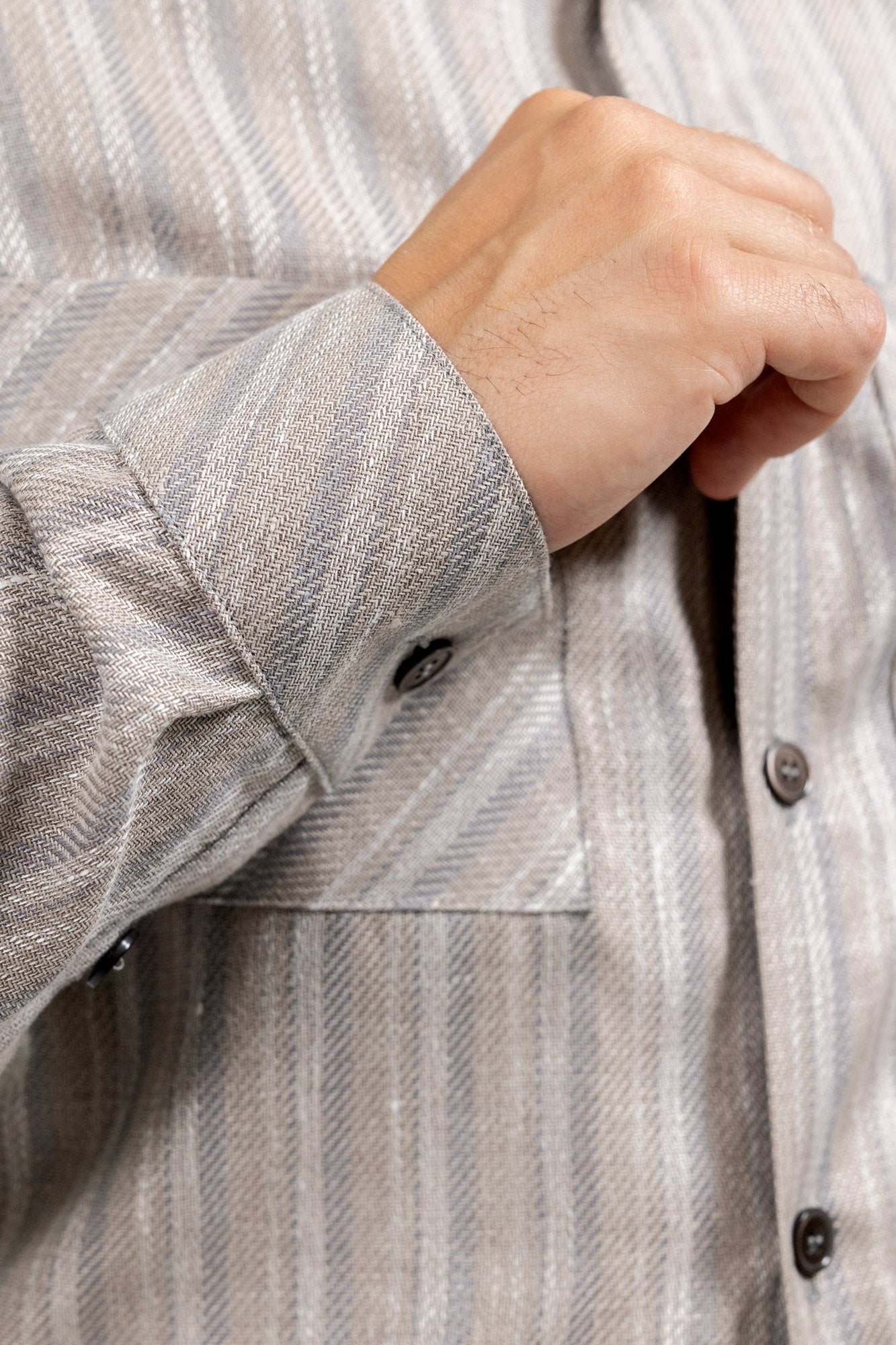 Overshirt stripe beige. Sacou