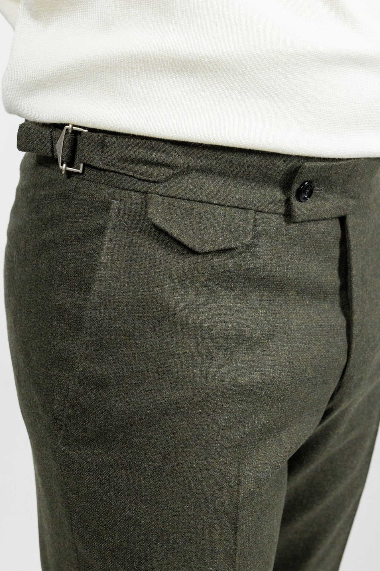 Antonio Green . Pantalon